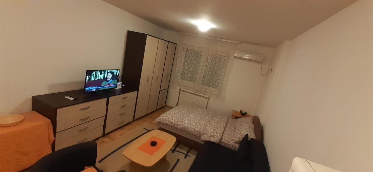 Apartment Sirmijum Hause *